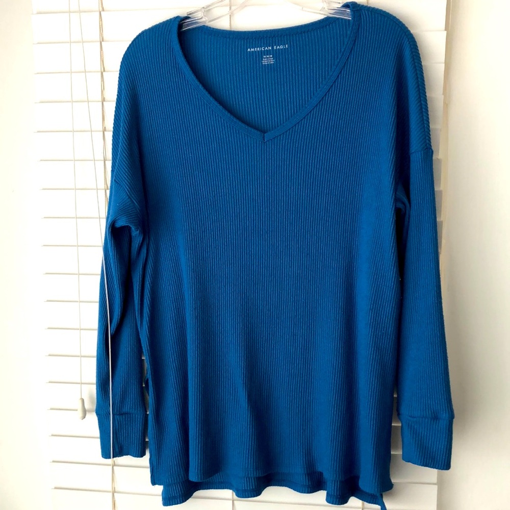 American Eagle Top Long Sleeve V Neck SZ M